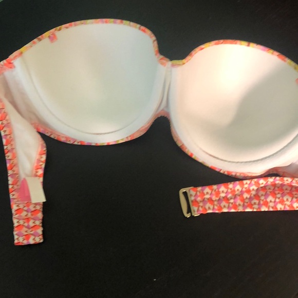 Victoria’s Secret Bikini Top - Picture 2 of 2